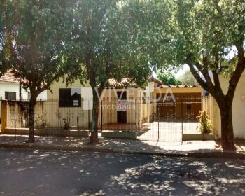 Casa em Jardim Industrial